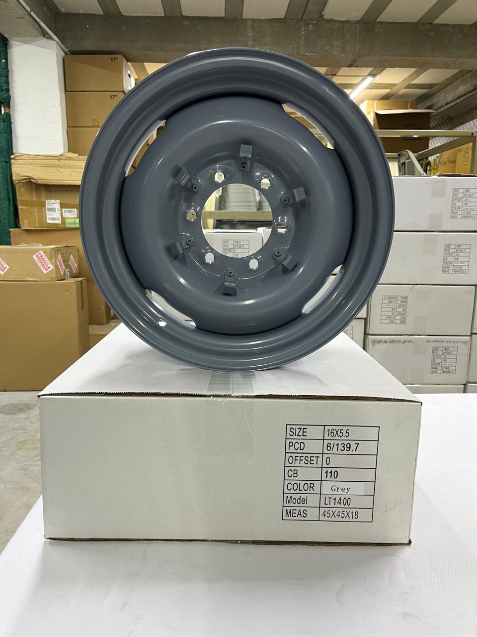 Toyota Land Cruiser FJ40 / 45 16'' Steel Rim (Set of 5)