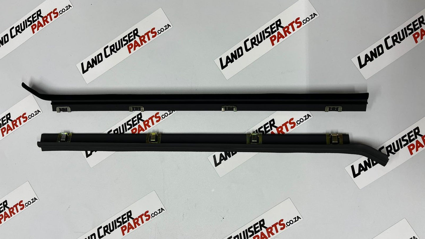 Toyota Land Cruiser FJ40/45 Window Weather Strip Outer SET - Short