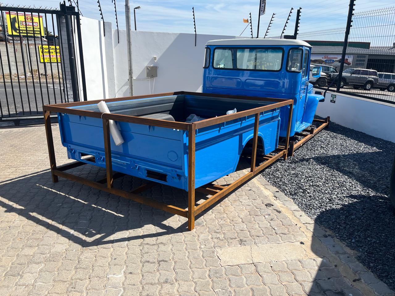 Toyota Land Cruiser 45 Series Single Cab Body, Post 1980's