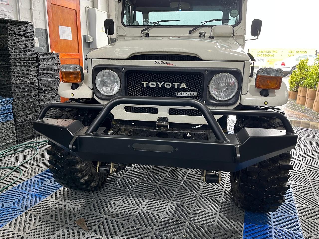 Toyota Land Cruiser FJ40 / 45 Front Bumper