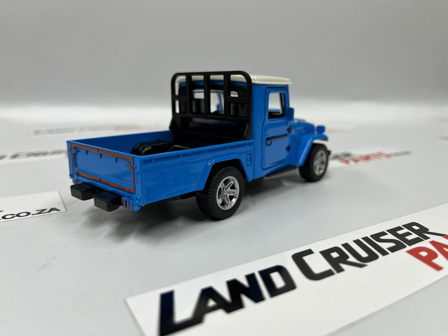 Toyota Land Cruiser FJ45 Blue - Toy Car