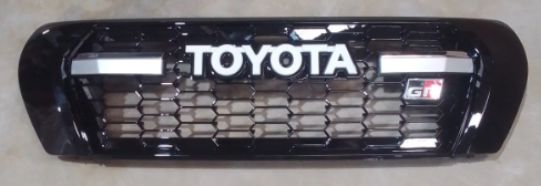 Toyota Land Cruiser 200 series pre facelift GR Grill.