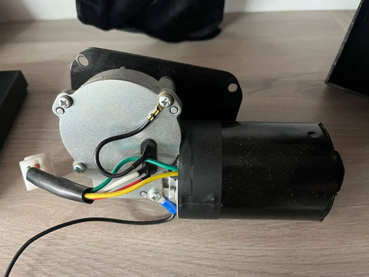 Toyota Land Cruiser FJ40 / 45 Wiper Motor (NEW) Post 80 model