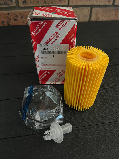 Toyota Land Cruiser VDJ200 4.5 V8 OEM Oil Filter